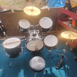 Gammon Percussion Kids Drum Set