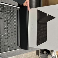 iPad Smart Keyboard 