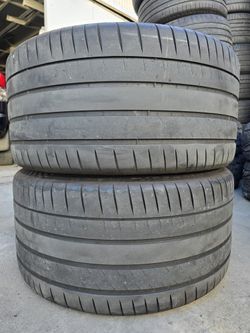 (2) 315 30 22 Michelin Tires 