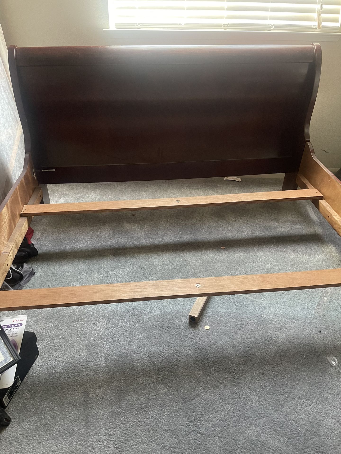 Cherry 🍒 🪵 Wood Bedroom Set