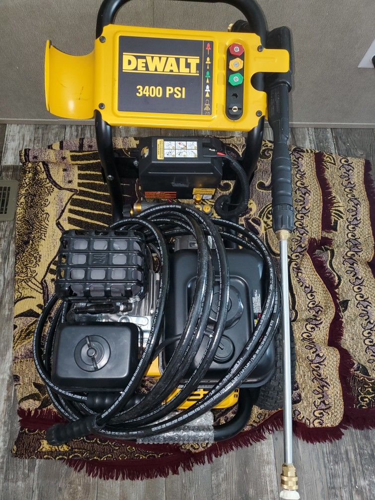 Dewalt Pressure Washer 3400 Psi 2.5 Gpm White Electric Star Engine for