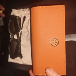 Tory Birch Sun Glasses