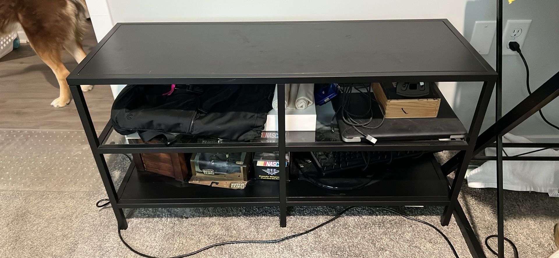 Tv stand