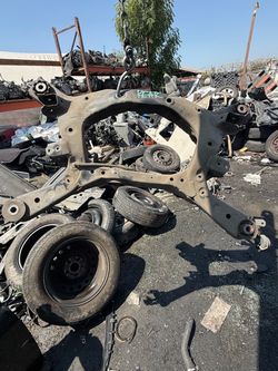 2011 Infiniti G37 Sedan Rear Crossmember $350