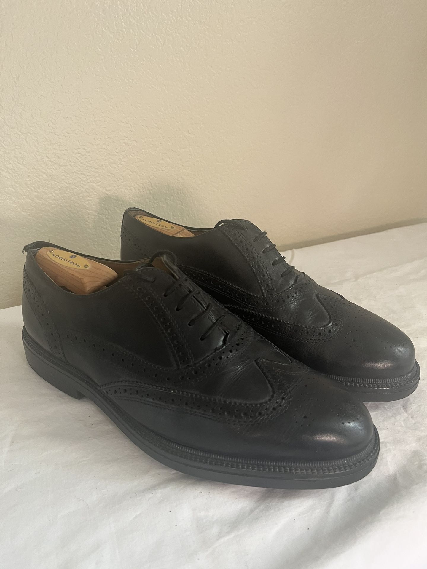 Men’s Dress Shoes Hush puppies sz 10