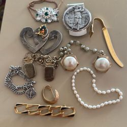 Different    Jewelry Some Famous 