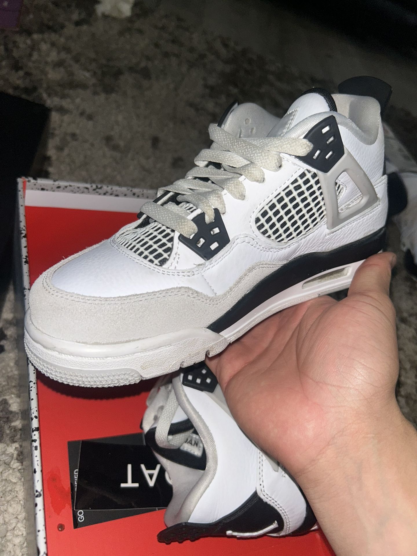 Air Jordan 4 Retro