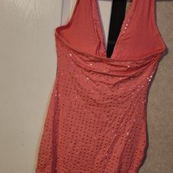 Bestido  Size M  nuebo rosa Fiusha