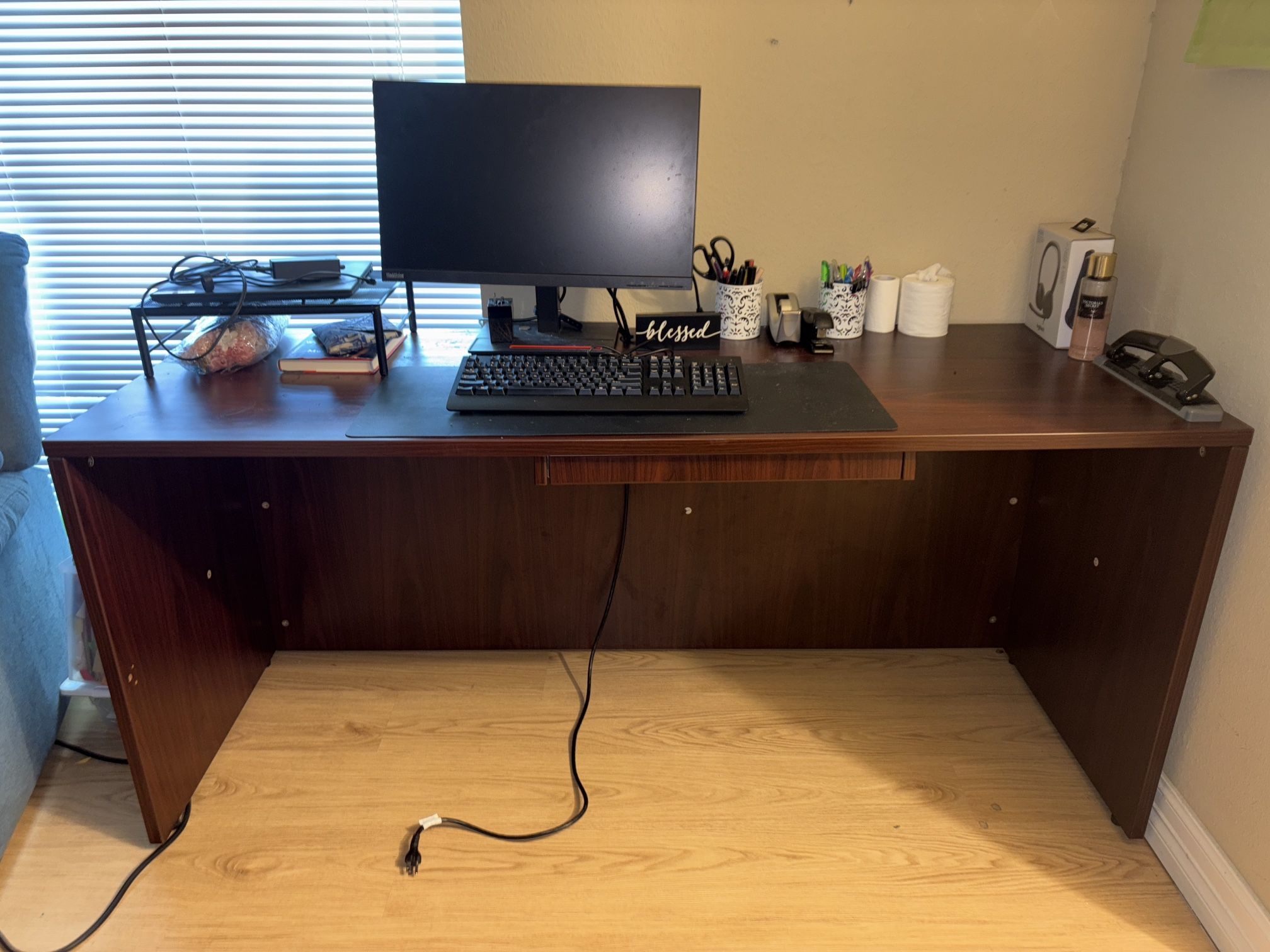 Desk and Hutch