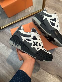 Lv stake gray with black