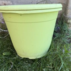 2-Gallon Green Pots