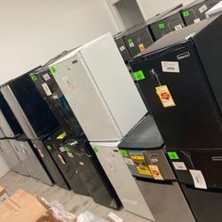 Mini Fridges Igloo/Magic Chef/Frigidaire L8GU5