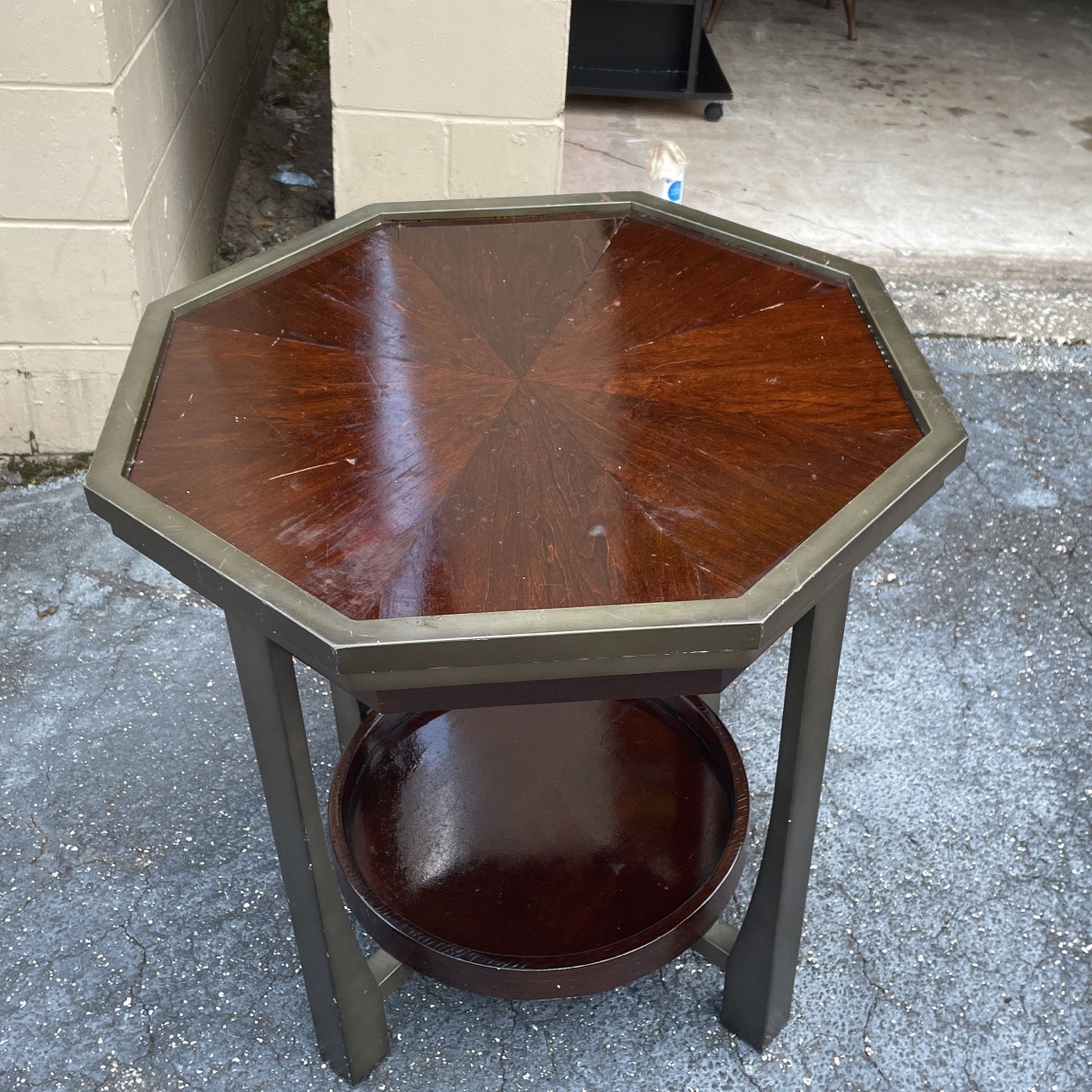 Nice metal would end table or a plant stand