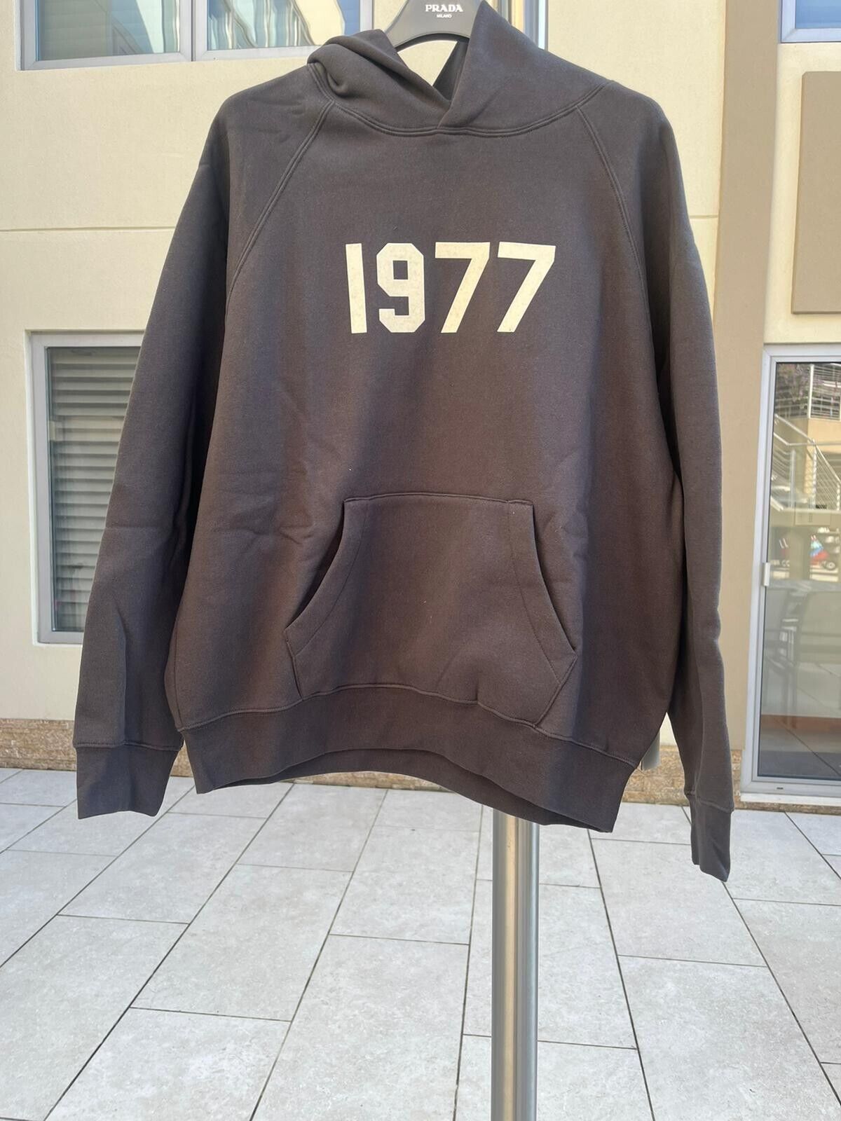 1977 Essential Hoodie