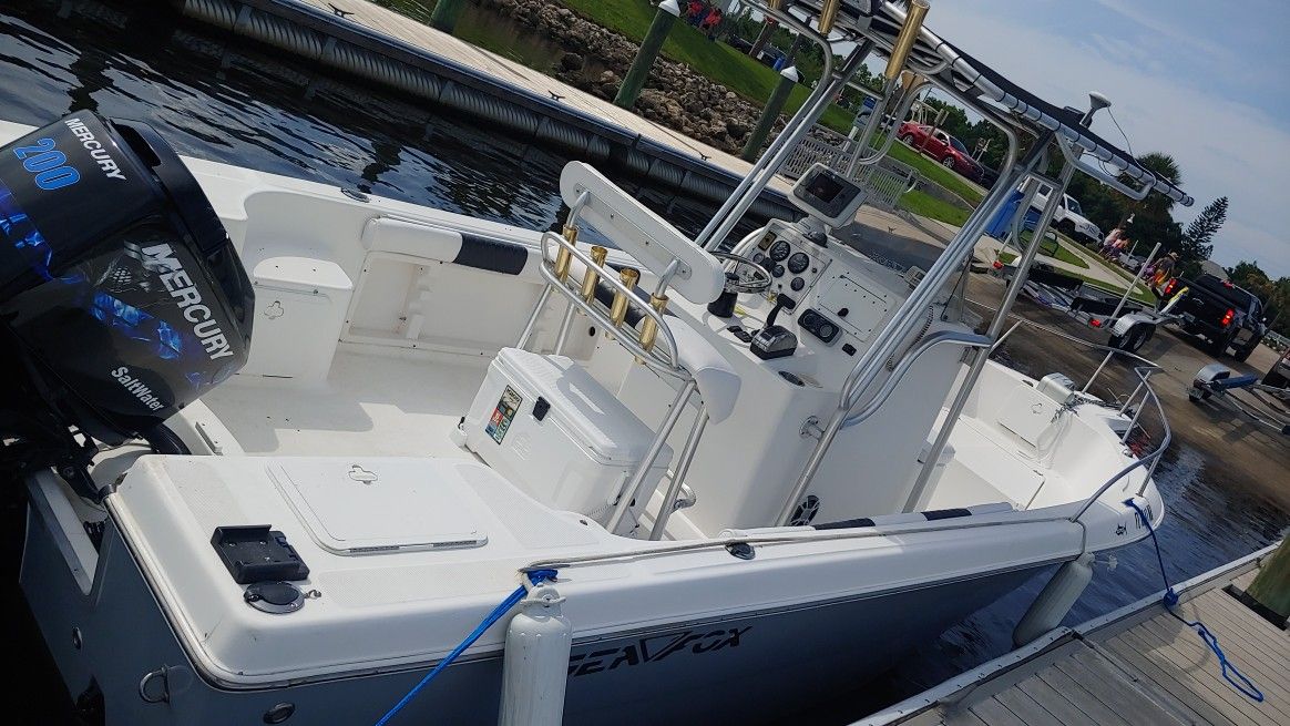 2004 SeaFox 237 CC