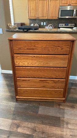 Solid Oak 4-Drawer Chest Dresser