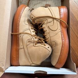 NIKE AIR FORCE 1s