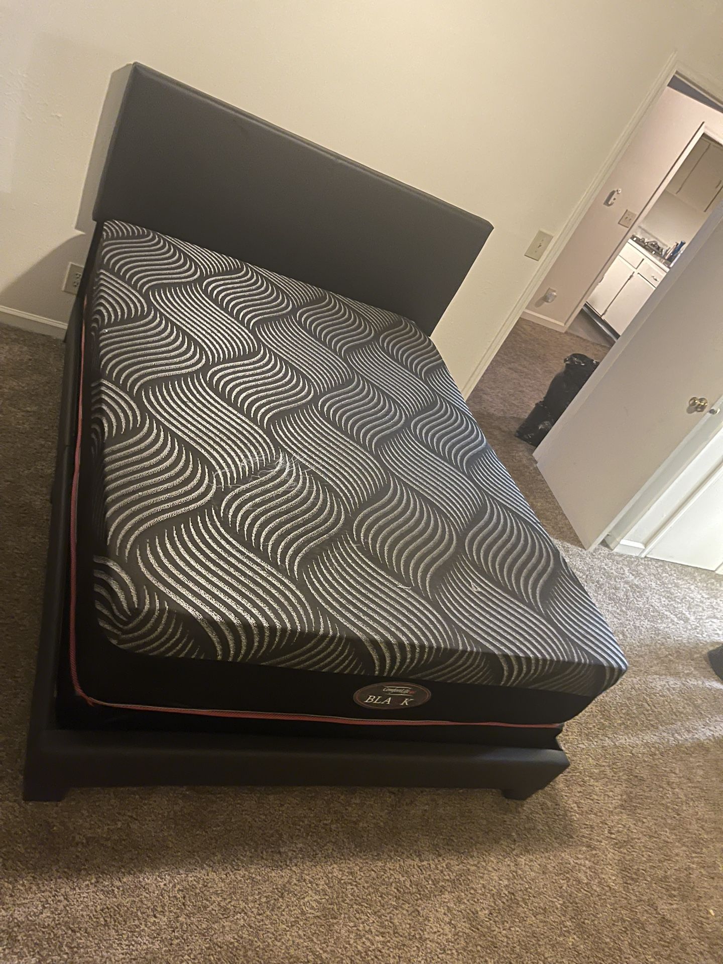 Queen Bed Mattress And boxspring