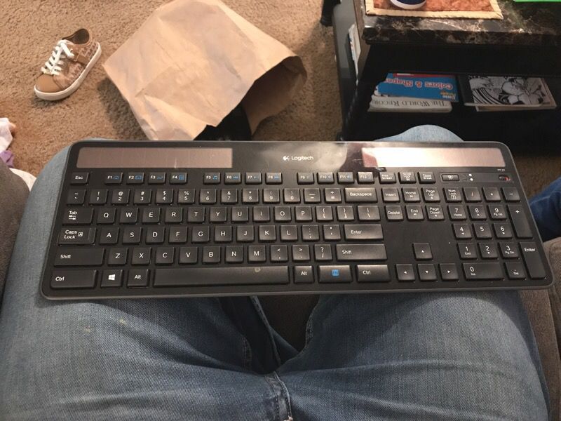 Solar powered wireless keyboard