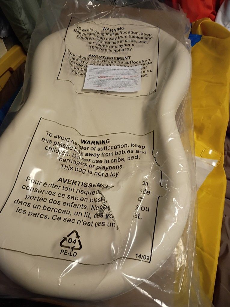 Keekaroo Peanut Changer Pad New