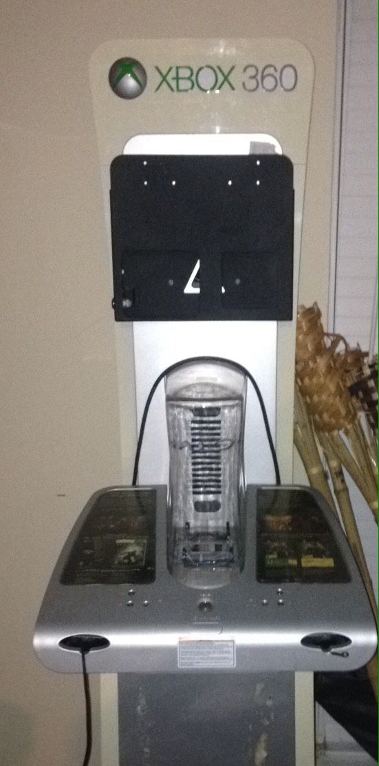 Xbox 360 GameStop Kiosk/Display