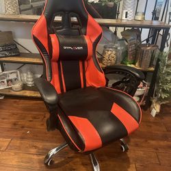 Gaming chair 