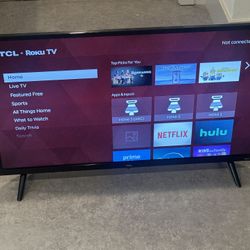 TCL 32” Roku Smart TV Used Like New