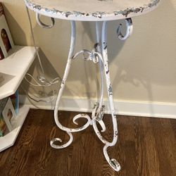 Accent Table 