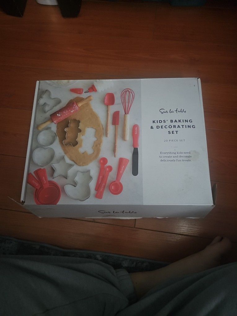 Kids' Baking & Decorating 20pc Set