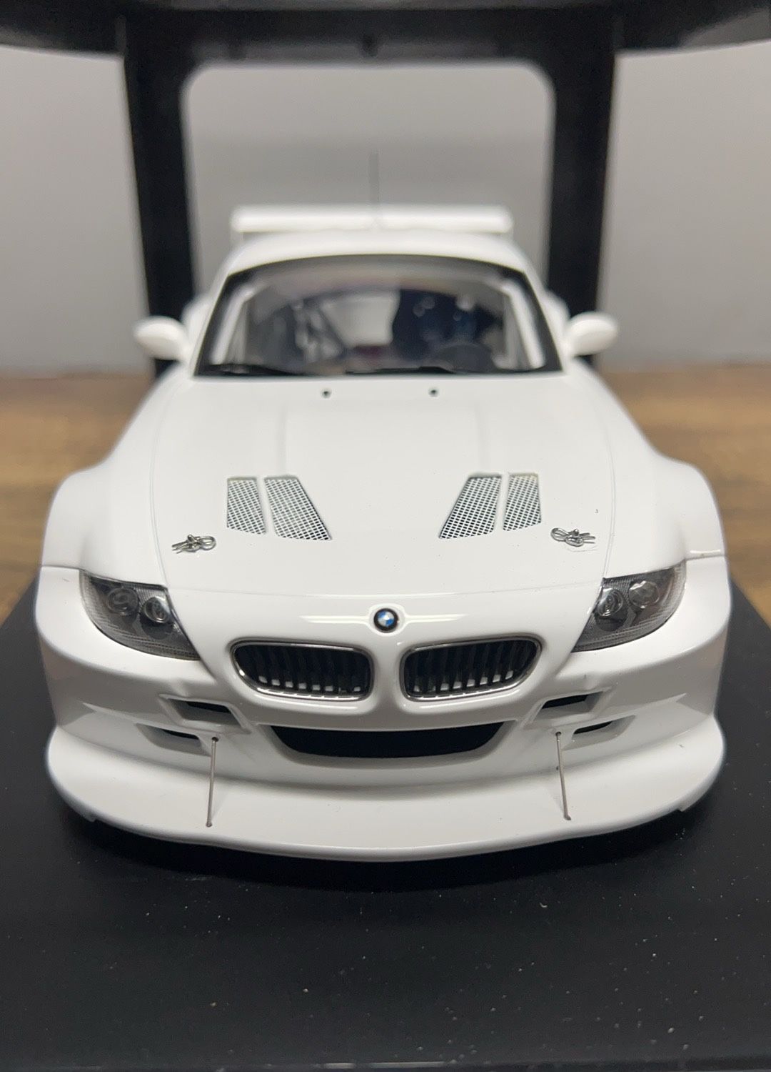 Autoart 1/18 BMW z4 coupe race car クーペ AUTOart 1/18 BMW Z4 Coupe Race Car Plain Body Version RARE