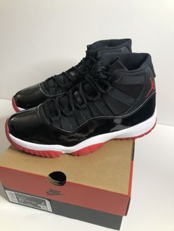Nike air Jordan bred 11 size 10.5 ds