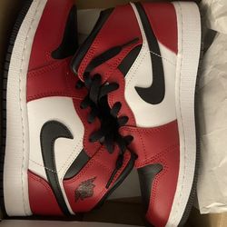 jordan mid 1