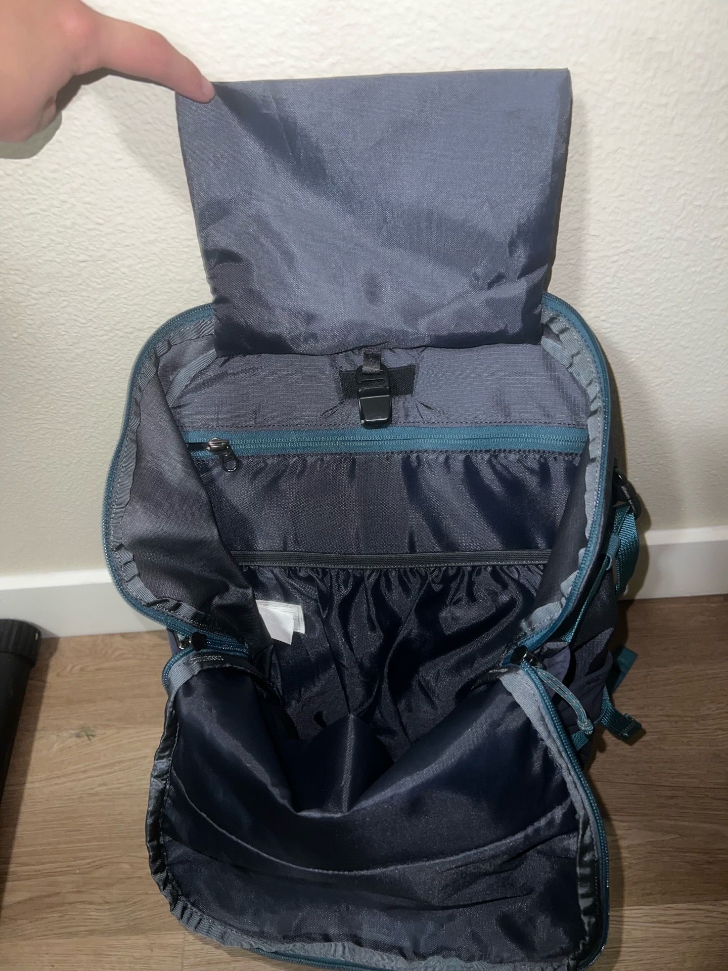 patagonia fishing bag Black Hole Duffel 40L Penn International Vintage Penn Faux Fur and protected Length:6'7''