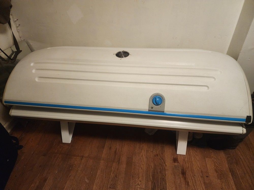 Sun Quest Tanning Bed