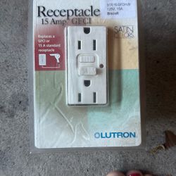Lutron Receptacle15 Amp Gfci And Frame 