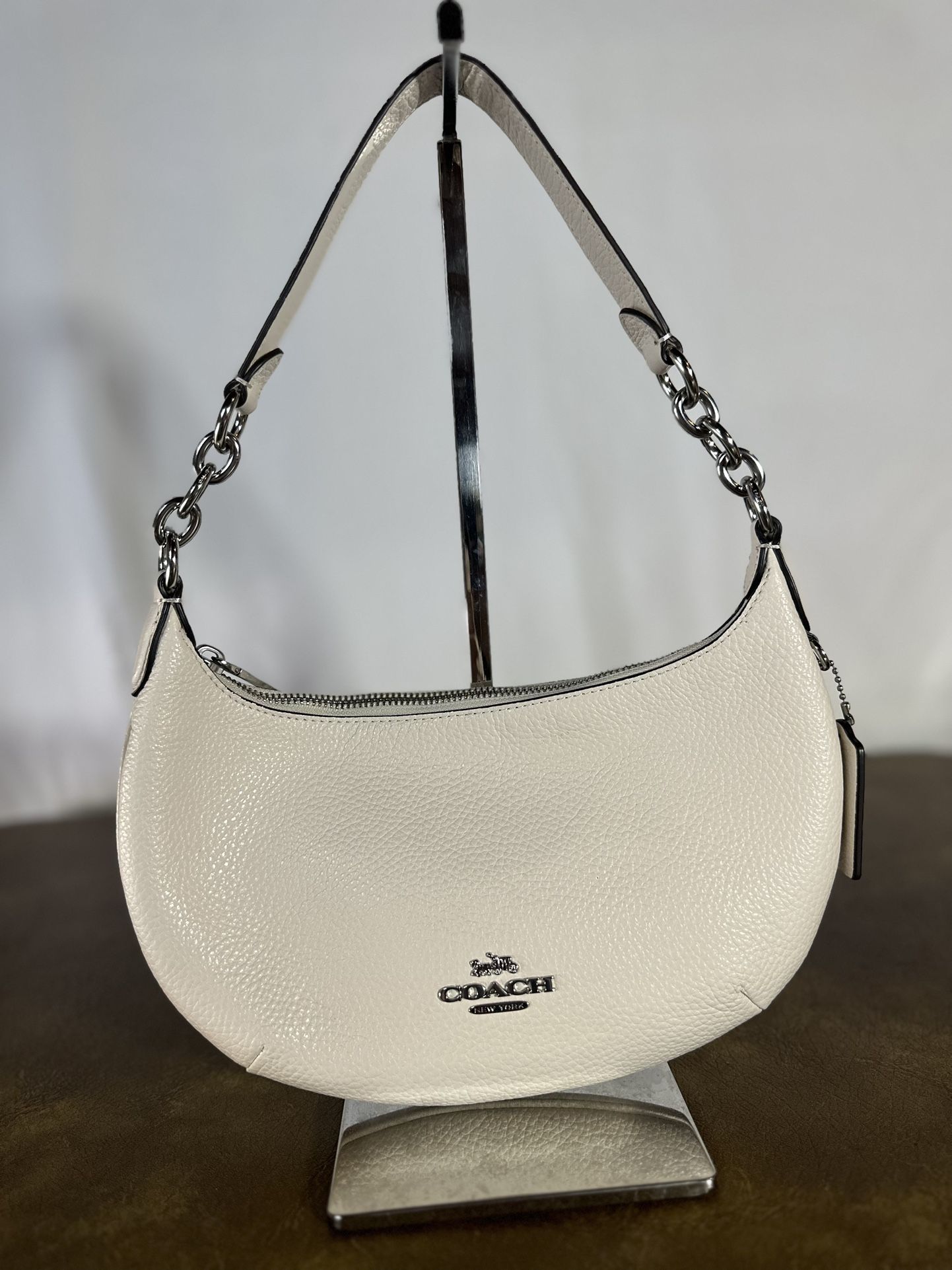 COACH Skylar orangish Hobo NWT