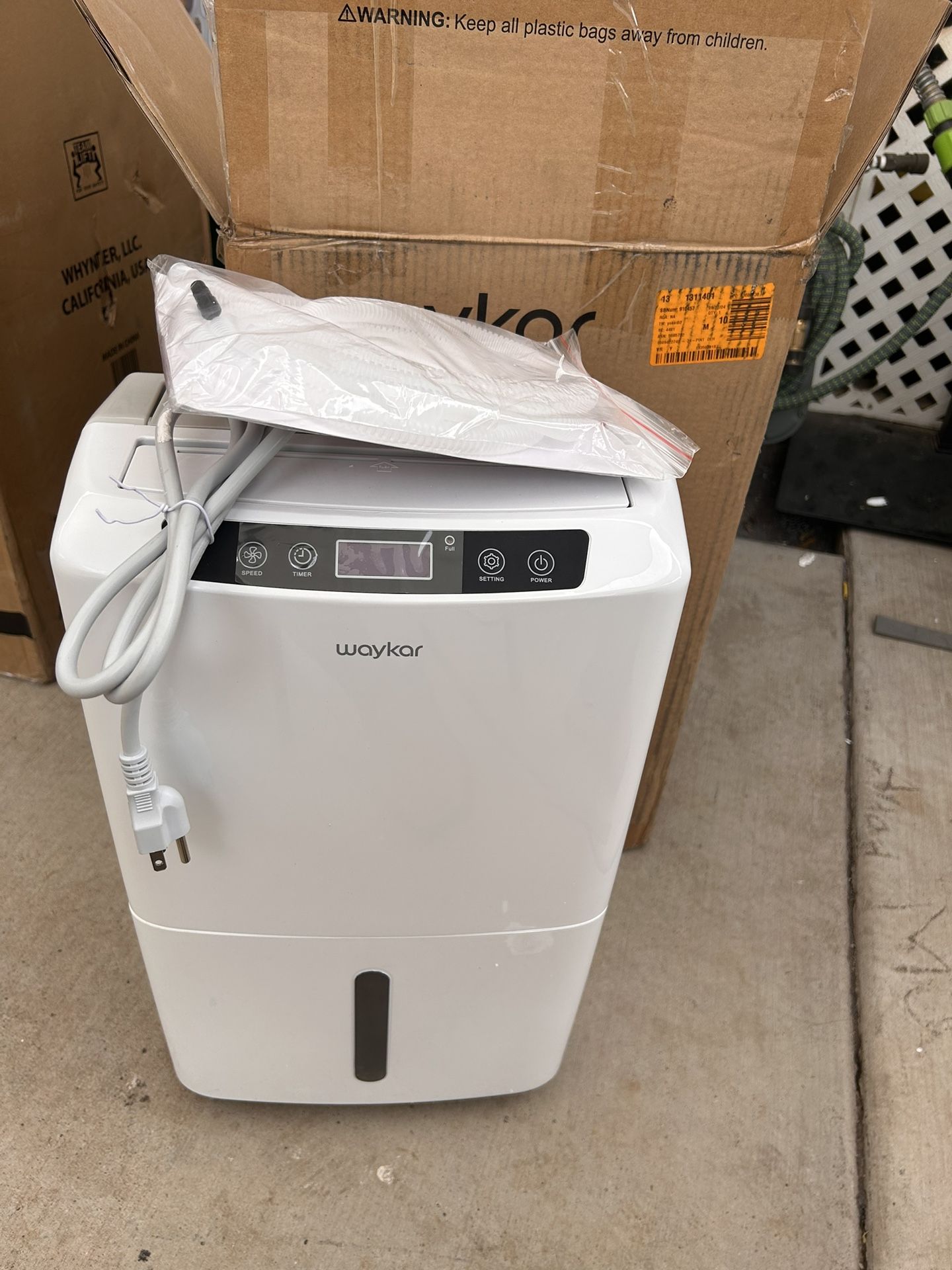 New 34 Pint Smart Dehumidifier For 2000sq-ft Rooms