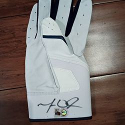 Atlanta Braves Matt Olson Signed Glove