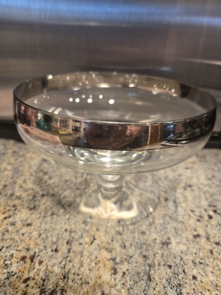 Mid Century 1960's Dorothy Thorpe compote beautiful mint condition dish