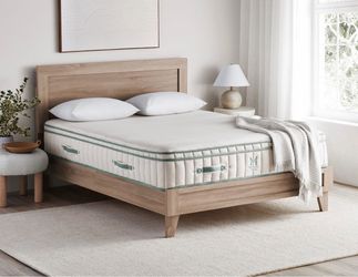 Full size Member's Mark Hotel Premier Medium-Firm Hybrid Mattress with Organic Latex Mattresses