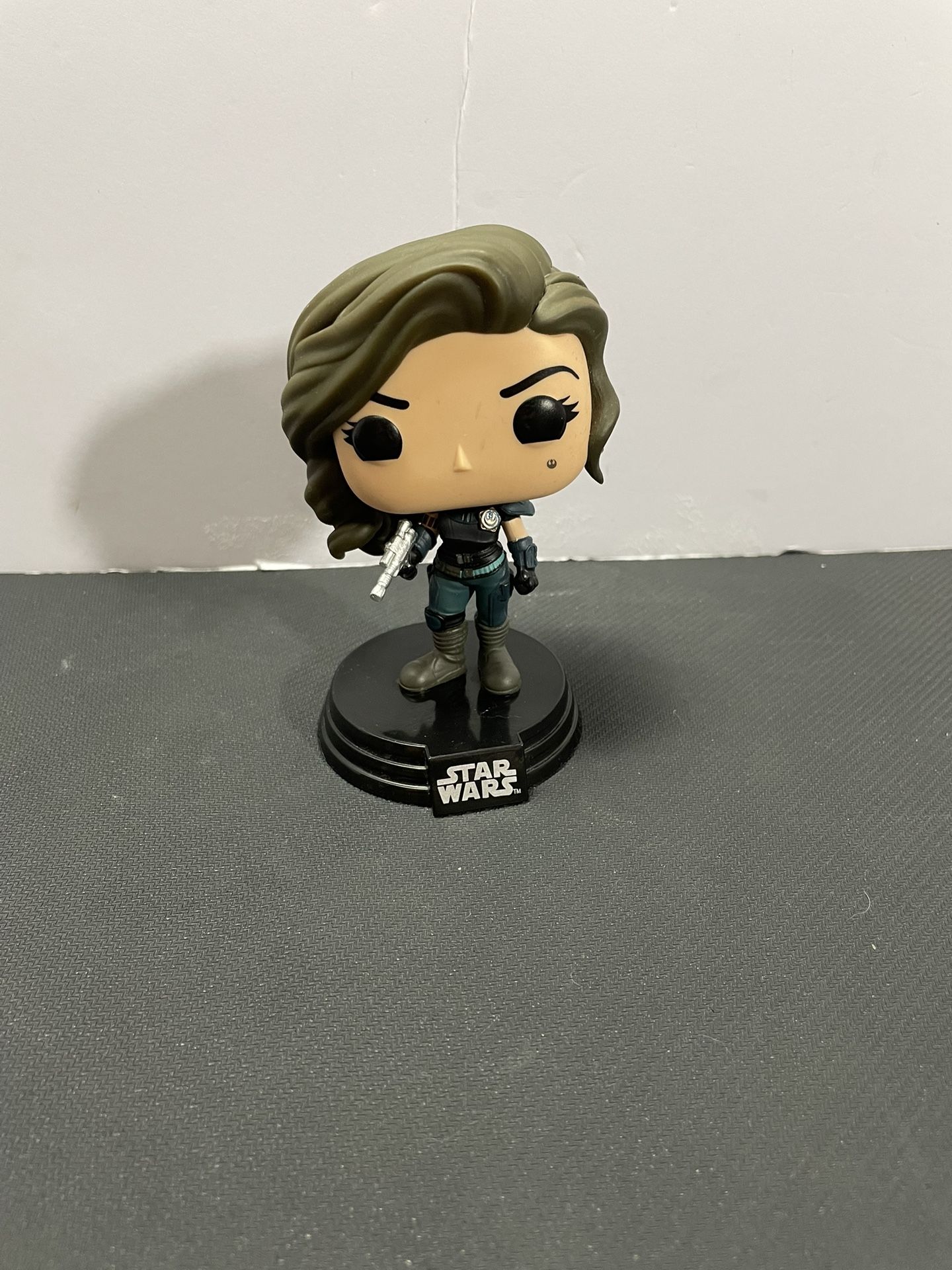 Funko Pop Star Wars The Mandalorian Cara Dune #403 Series 4 No Box
