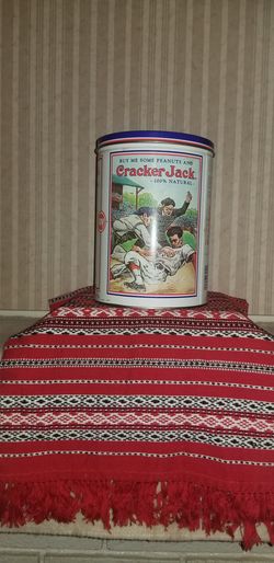 Cracker Jack tin