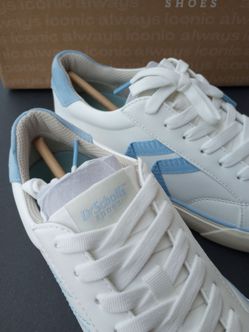 Dr. Scholl's Offline White/ Baby Blue sneakers size 7. New!!!