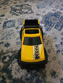 Vinatge tonka 4 x 4 truck