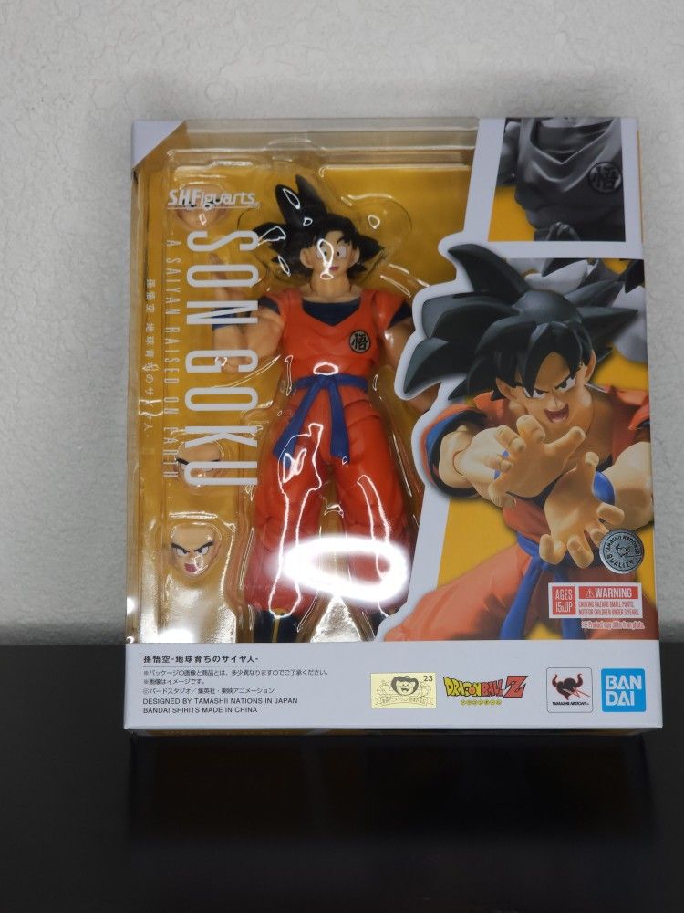S.H. Figuarts Son Raised On Earth Goku