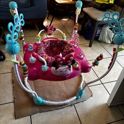 Minnie Mouse bouncer