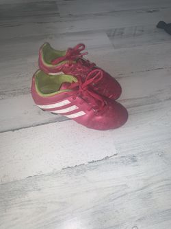 Size13 Adidas soccer shoes