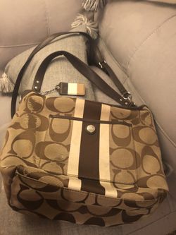 Coach purse authentic size medium