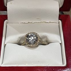 14K Gold Diamond Ring with 1.97 ct Center Stone