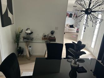 Dinning table
